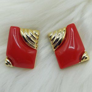 VINTAGE 1980'S GOLDTONE AND RED ENAMEL RECTANGLULAR CLIP ON EARRINGS
